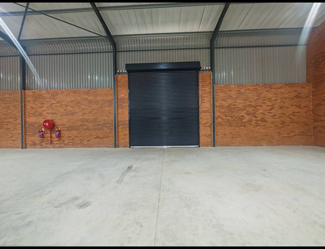 1,162M² WAREHOUSE TO LET IN ORMONDE